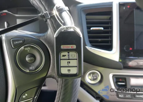 2017 Honda Pilot Ex-L from USA, damaged, VIN 5FNYF6H59HB101815